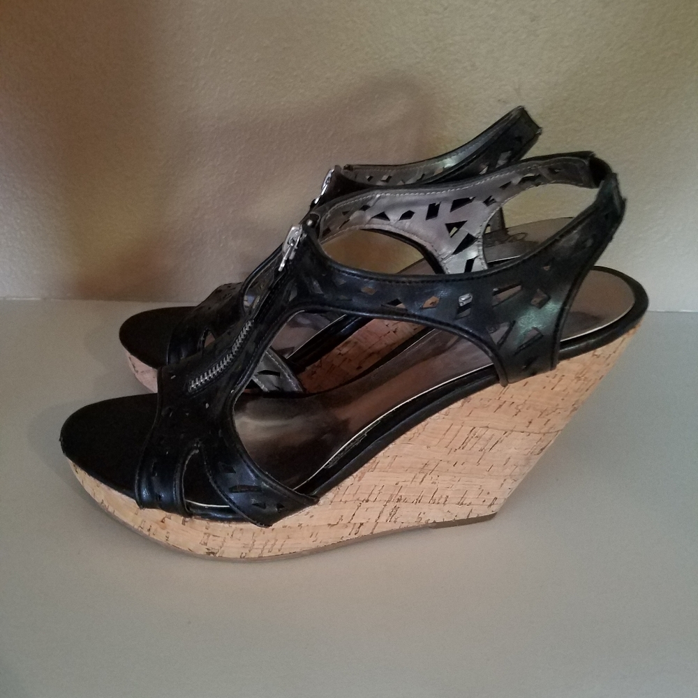 Carlos Wedges - Picture 2 of 6